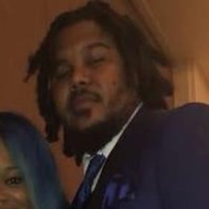 Meet your Posher, Pistola